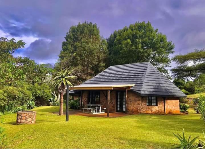 Phezulu Safari Park Villa Botha's Hill Exterior photo