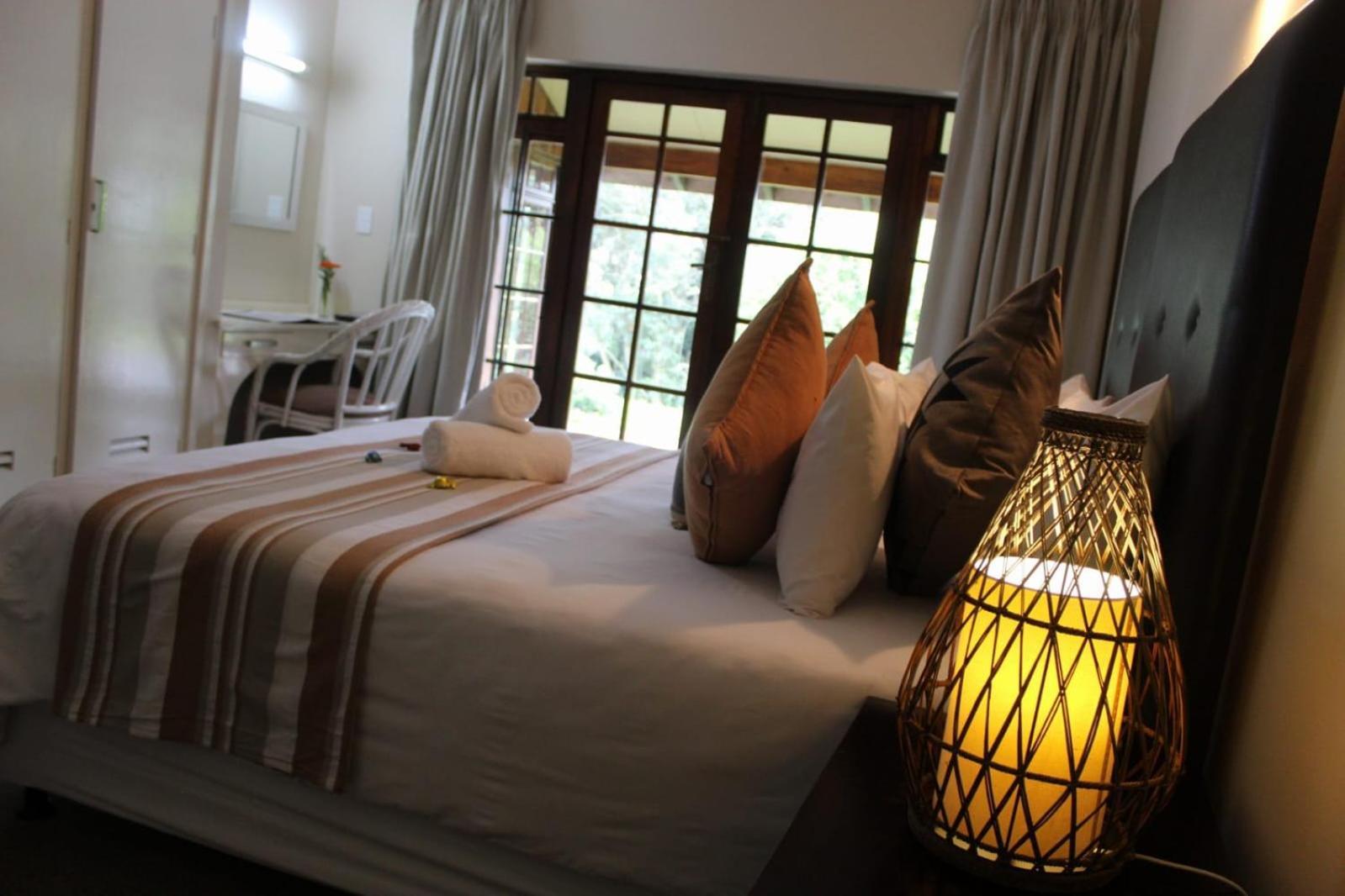 Phezulu Safari Park Villa Botha's Hill Exterior photo