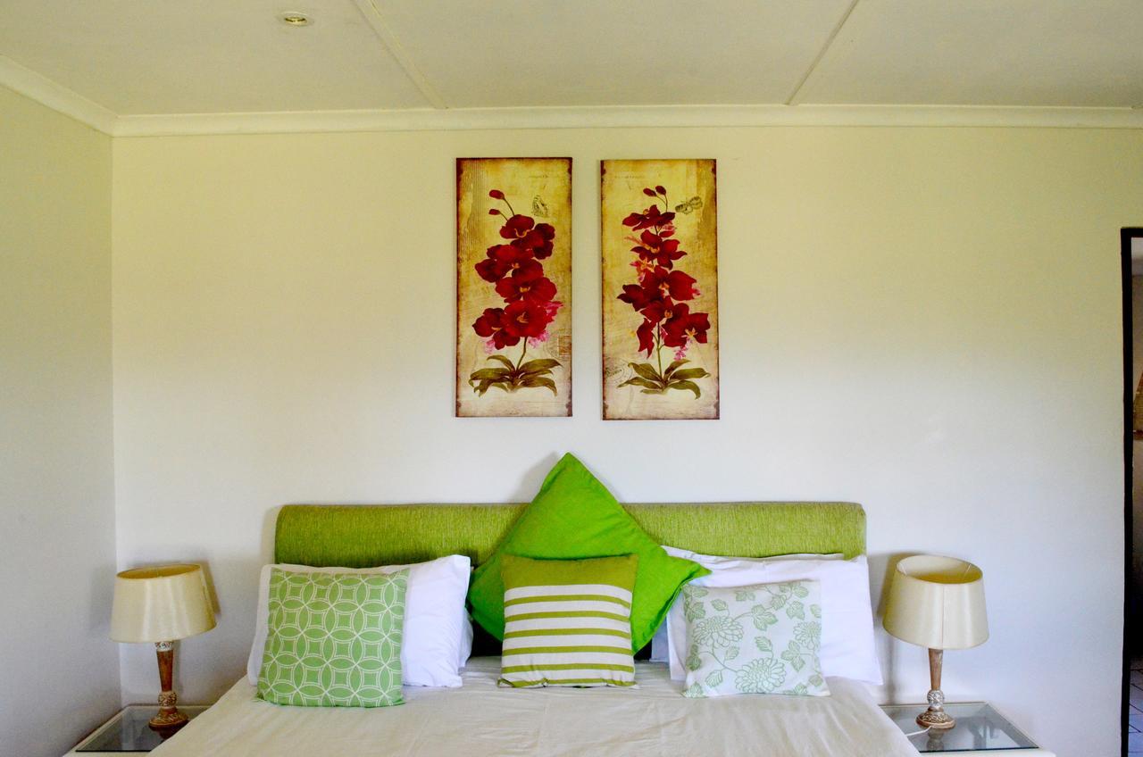 Phezulu Safari Park Villa Botha's Hill Exterior photo