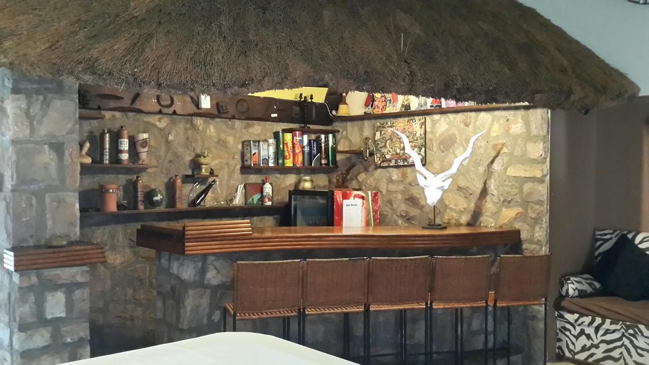 Phezulu Safari Park Villa Botha's Hill Exterior photo